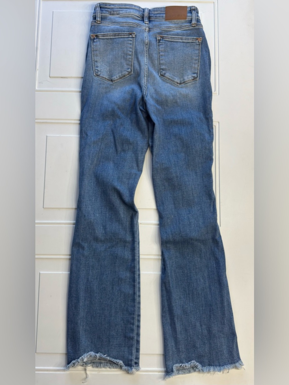Judy Blue Womens Sz 5/27 Medium Wash Blue Distressed Boot Cut Denim Jeans - Picture 5 of 5